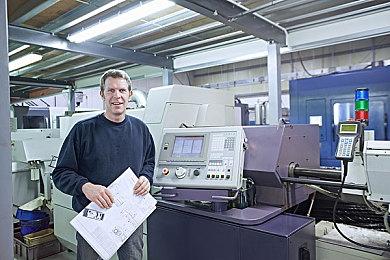 血色奇幻之旅揭开序幕！卡牌视觉小说《弃种：叮叮与圣剑》即将亮相新品节